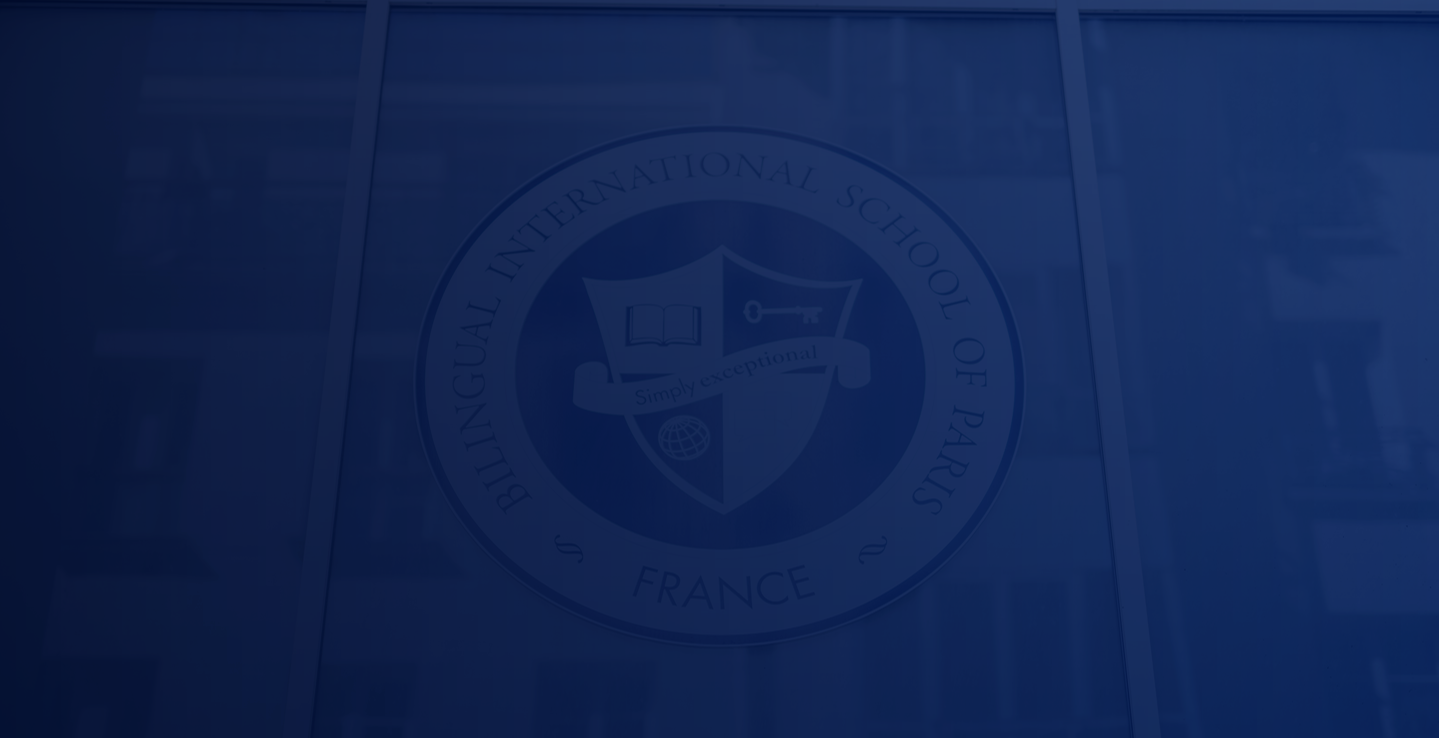 Logo of the bilingual international school of Paris on a blue background